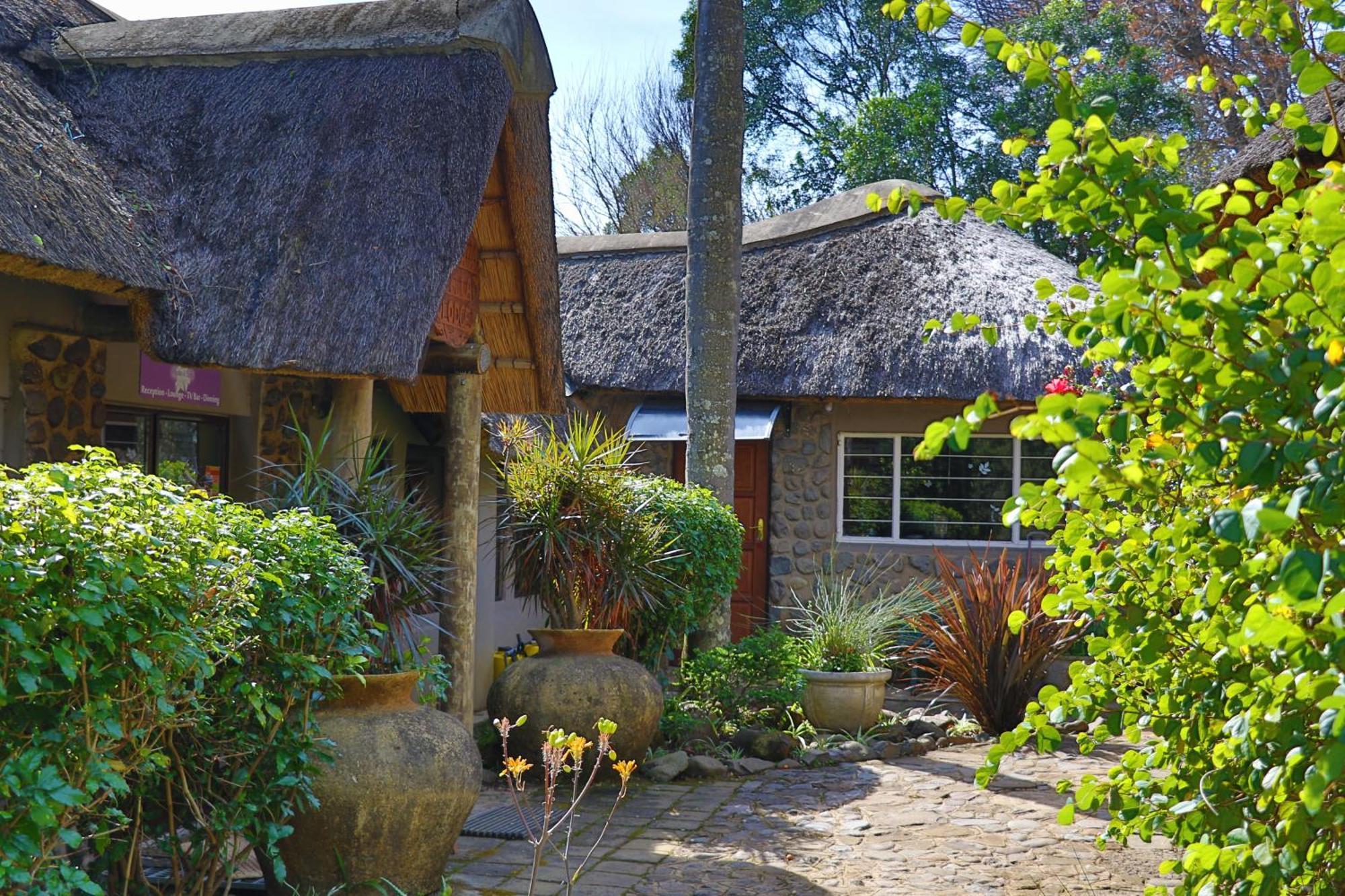 Kukummi Lodge - Formerly Mackaya Bella Country Lodge Champagne Valley ภายนอก รูปภาพ