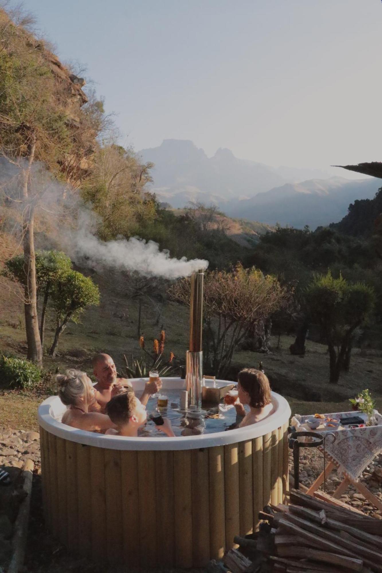 Kukummi Lodge - Formerly Mackaya Bella Country Lodge Champagne Valley ภายนอก รูปภาพ